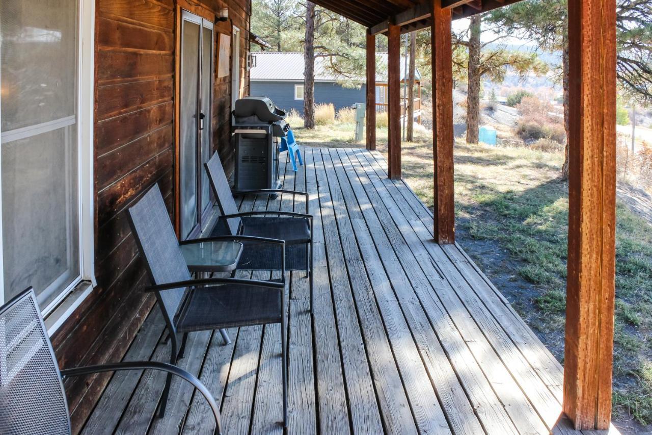 Split Pine Cabin พาโกซาสปริงส์ ภายนอก รูปภาพ